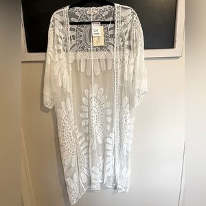 NWT Rebellion Kimono Size Medium              Donating at the end of the week‼️